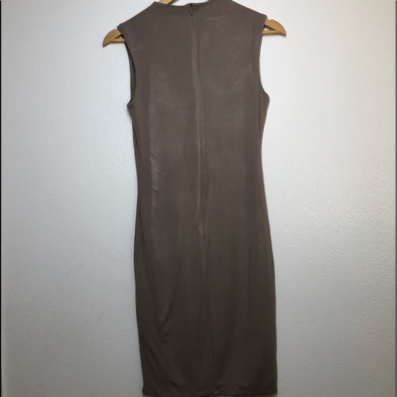 Blanc Brown Dress - Picture 6 of 7